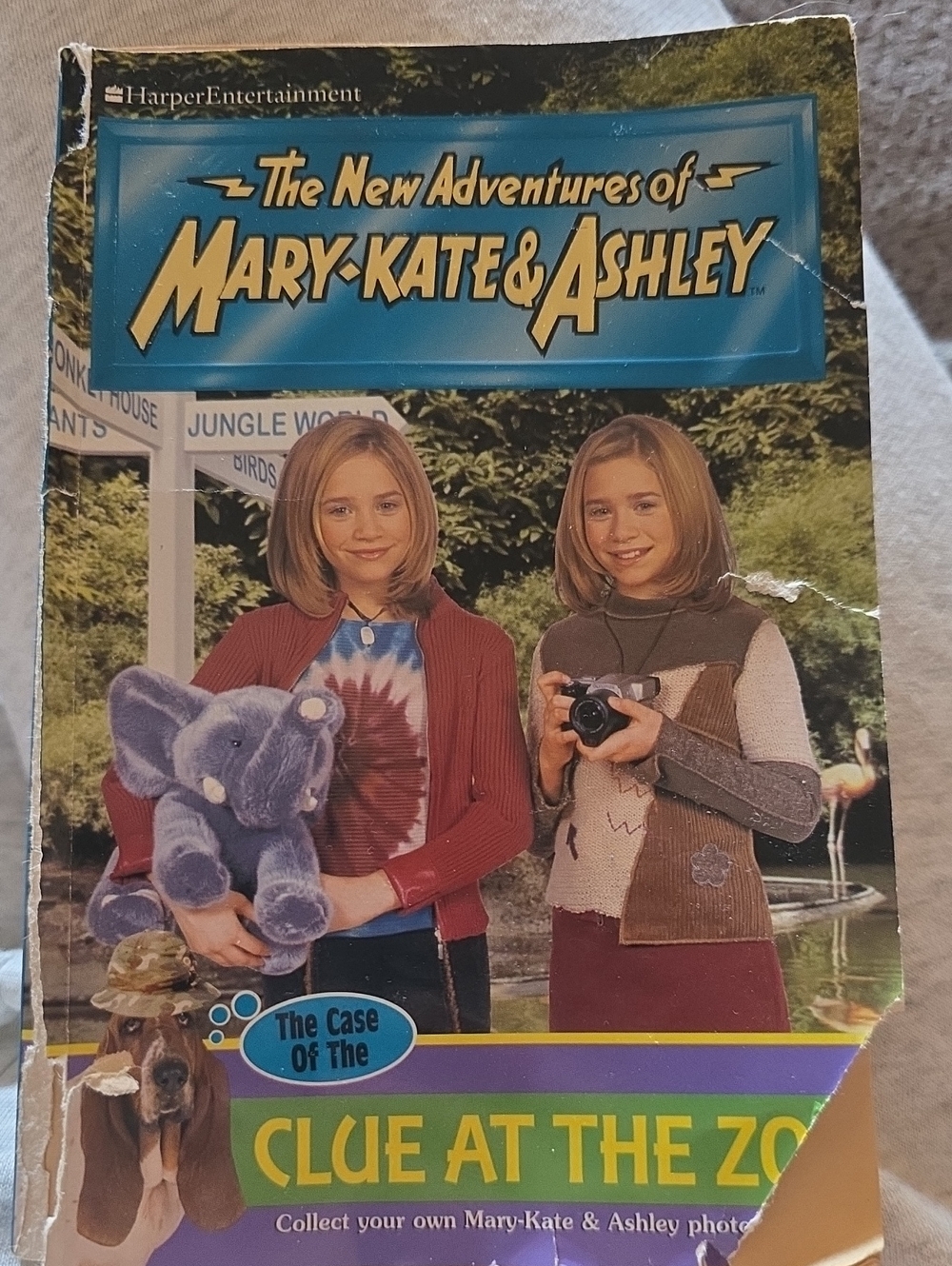 The New Adventures Of Mary-Kate And Ashley Clue At The Zoo Book